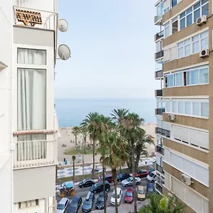 Mp2-bright Beachfront Studio Walk To Old Town , Málaga España